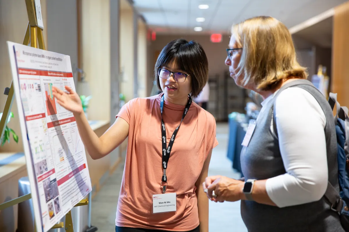 MIT student Wan-Ni Wu presents her research at the  2023 Annual Research Conference 2023.