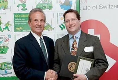 201109-mitcamp-gogreen.jpg