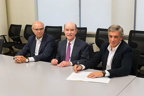 20151210_mitei-members-renew-agreements.jpg