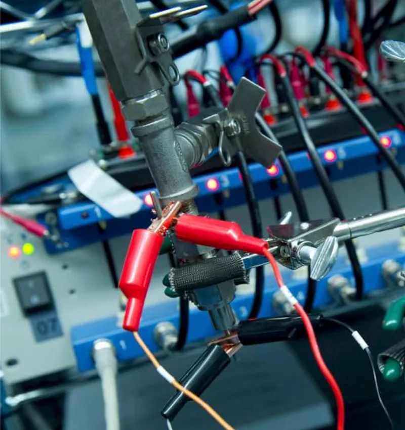 Battery-storage-capacity-and-voltage-test-setup.jpg