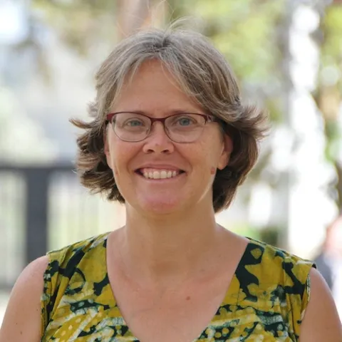 Headshot of Amy Smith