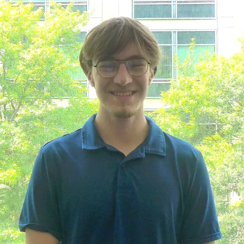 Headshot of Connor Bushnell