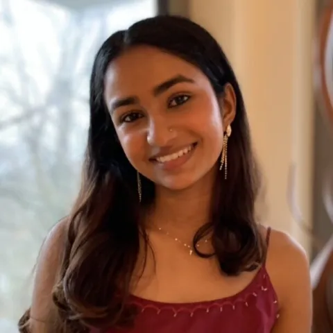 Headshot of Ellora Roy