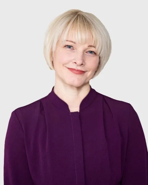 Portrait of Emily Reichert