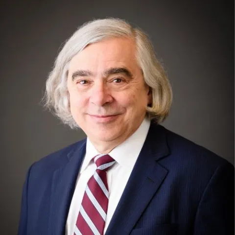 Headshot of Headshot of Ernest Moniz 