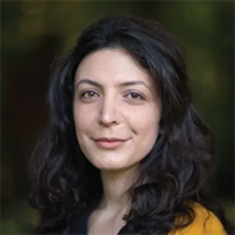 Headshot of Farnaz Niroui
