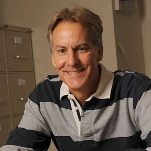 Headshot of Jeffrey Lang 