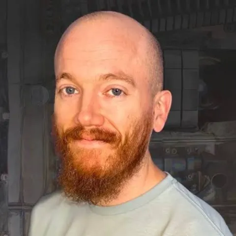 Headshot of Kevin Woller