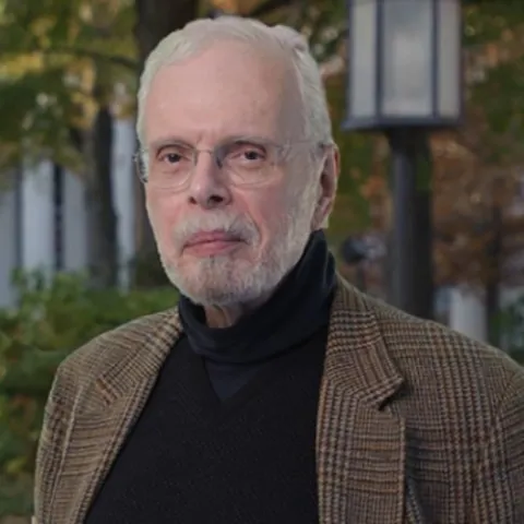 Headshot of Leon Glicksman