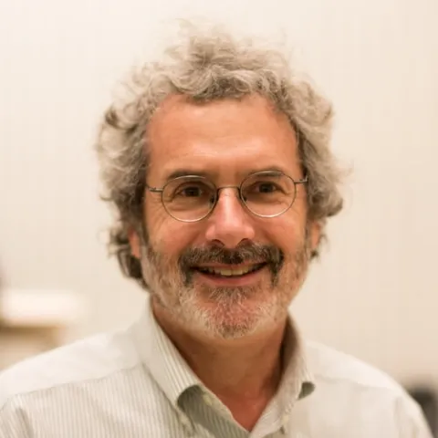 Headshot of Neil Gershenfeld