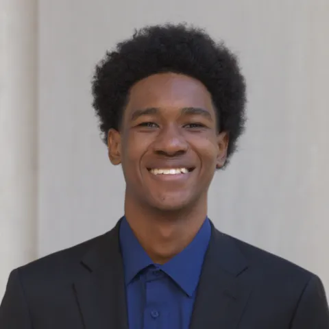 Headshot of Ronaldo Lee