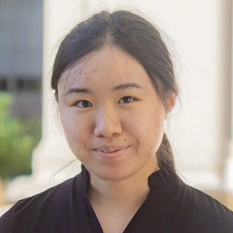 Headshot of Ruth Lu