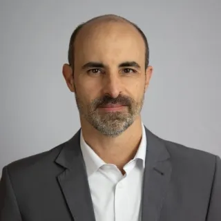 Headshot of Angelo Gurgel