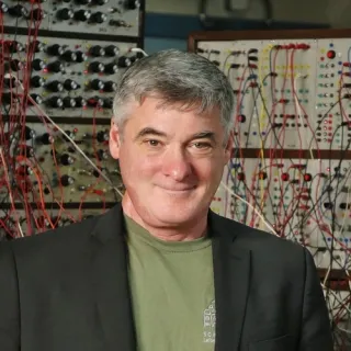 Headshot of Joseph Paradiso 